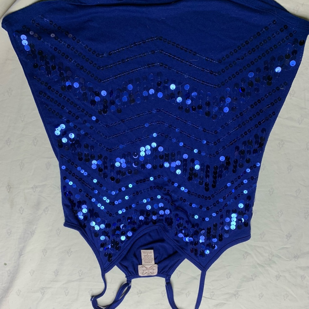 GENTLY WORN SEQUIN TANK